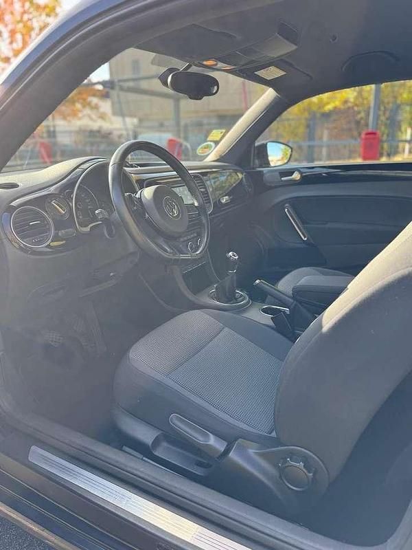 Gebraucht VW Beetle Design 105 PS (77 kW) 2012 Schwarz Kleinwagen