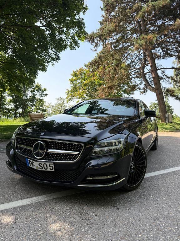 Schwarz Gebraucht 2012 Mercedes CLS350 Limousine | 18.500 € (Fairer Preis) - Bild 1/4
