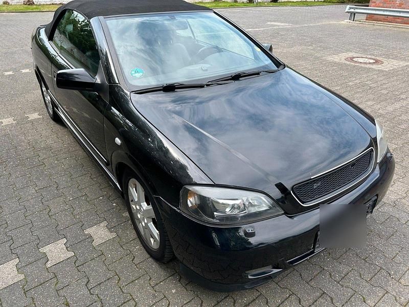 Schwarz Gebraucht 2003 Opel Astra Cabriolet Cabrio | 1.500 € - Bild 1/4