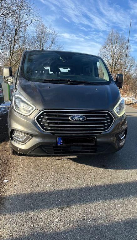 Gebraucht Ford Tourneo 170 PS (125 kW) 2018 Grau Van / Kleinbus