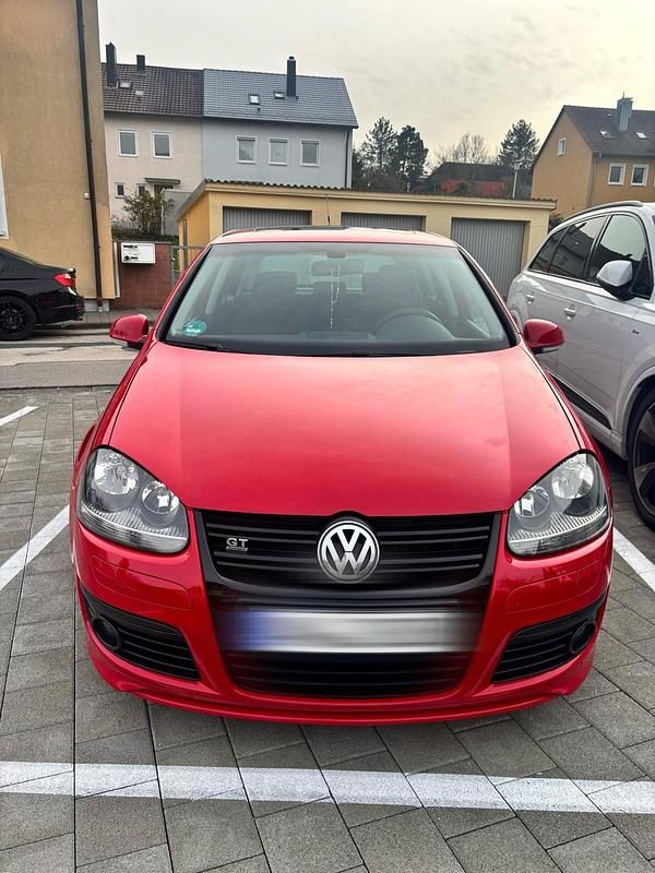 Rot Gebraucht 2008 VW Golf VI Kleinwagen | 4.700 € (Fairer Preis) - Bild 1/4