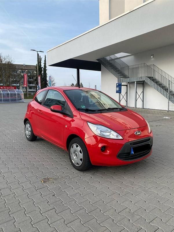 Gebraucht Ford Ka 69 PS (50 kW) 2012 Rot Kleinwagen