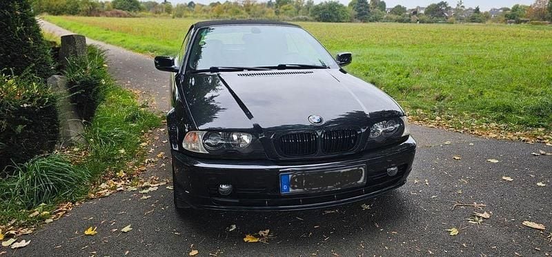 Gebraucht BMW 320 170 PS (125 kW) 2001 Schwarz Cabrio