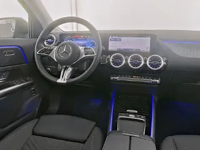 Gebraucht Mercedes EQA250 139 kW (190 PS) 2025 SUV