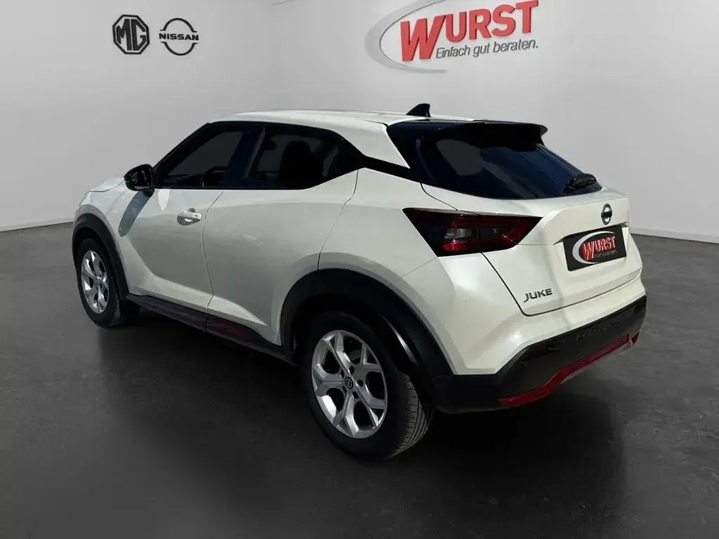 Gebraucht Nissan Juke N-Connecta 114 PS (83 kW) 2022 M) (weiss SUV