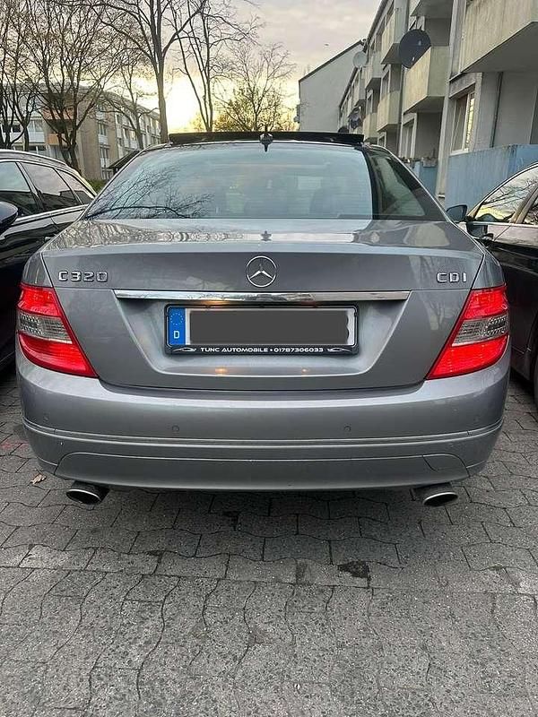Gebraucht Mercedes C320 Avantgarde 224 PS (164 kW) 2009 Grau Kombi