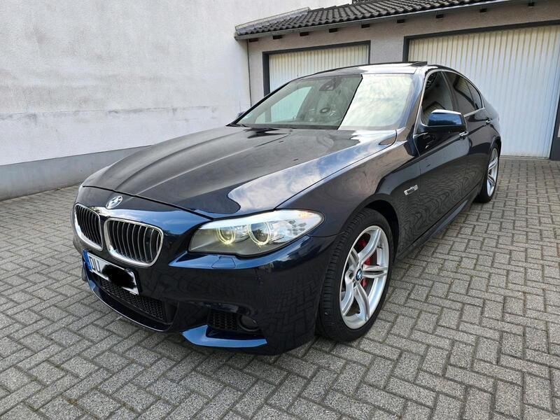Blau Gebraucht 2011 BMW 530 M Sport Limousine | 13.900 € (Guter Preis) - Bild 1/4