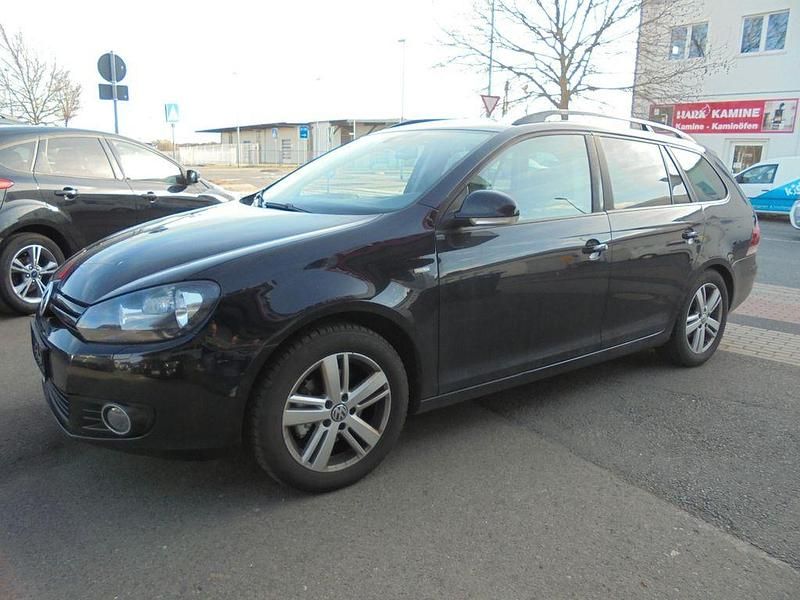 Gebraucht VW Golf VI Match 122 PS (89 kW) 2013 Schwarz Kleinwagen