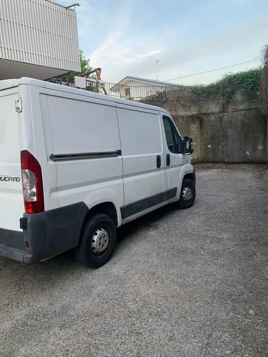 Gebraucht Fiat Ducato 100 PS (73 kW) 2011 Weiß Van