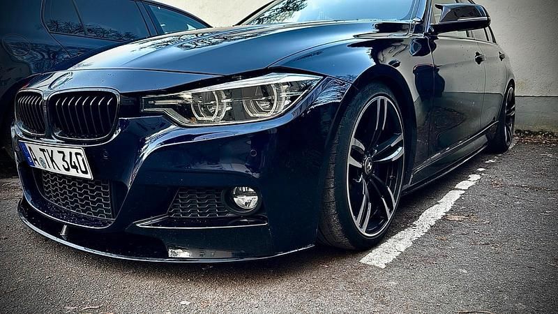Blau Gebraucht 2018 BMW 340 M Performance Limousine | 43.500 € - Bild 1/4