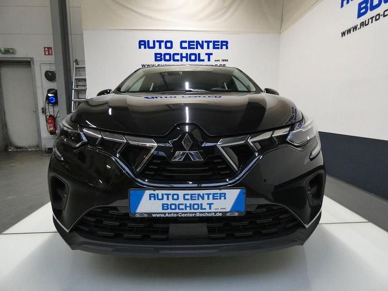Gebraucht Mitsubishi ASX Basis 91 PS (66 kW) 2024 Schwarz SUV