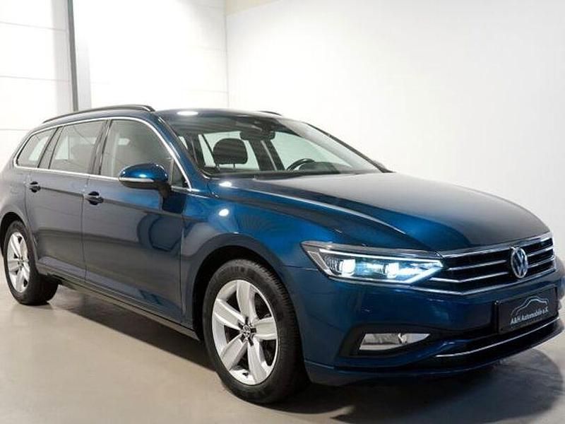 Gebraucht VW Passat Business 190 PS (139 kW) 2020 Aquamarinblau Kombi