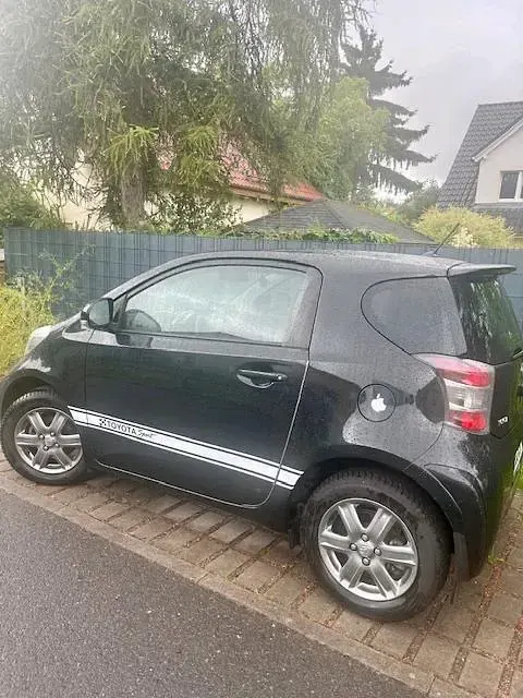 Gebraucht Toyota iQ Sport 68 PS (50 kW) 2009 Schwarz Kleinwagen