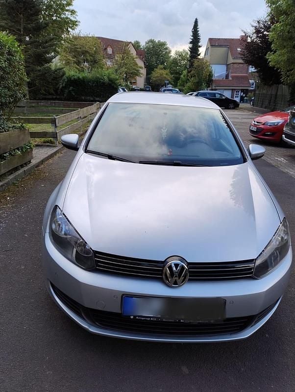 Silber Gebraucht 2009 VW Golf VI Comfortline Limousine | 7.500 € (Etwas zu teuer) - Bild 1/4