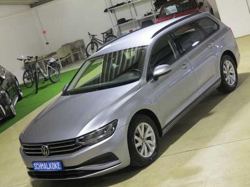 Gebraucht VW Passat Conceptline 150 PS (110 kW) 2022 Pyrite silver Kombi