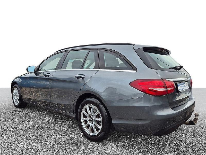 Gebraucht Mercedes C160 129 PS (94 kW) 2017 Grau Coupé