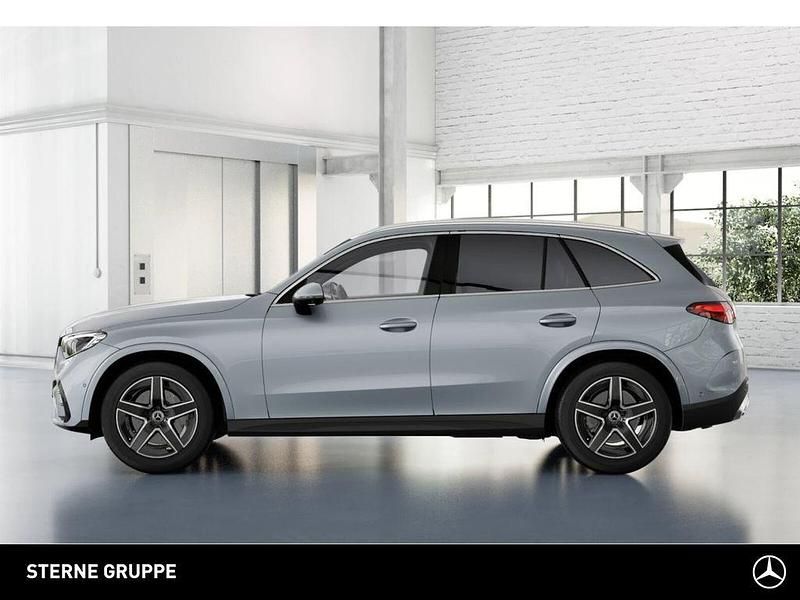 Gebraucht Mercedes GLC220 AMG line 197 PS (144 kW) 2025 Lack hightechsilber SUV
