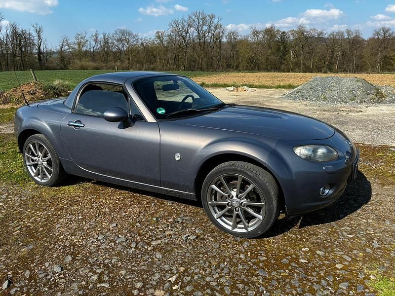 Second-hand Mazda MX5 126 CP (92 kW) 2008 Argintiu Cabrio