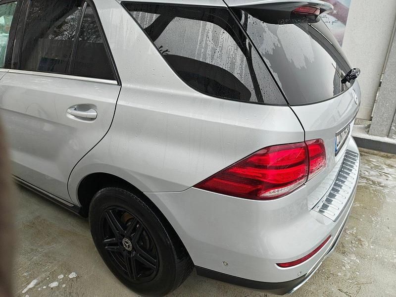 Gebraucht Mercedes GLE250 204 PS (150 kW) 2018 Silber SUV
