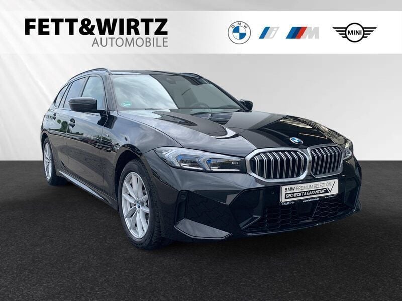 Saphirschwarz metallic Gebraucht 2024 BMW 330 M Sport Kombi | 43.800 € (Fairer Preis) - Bild 1/3