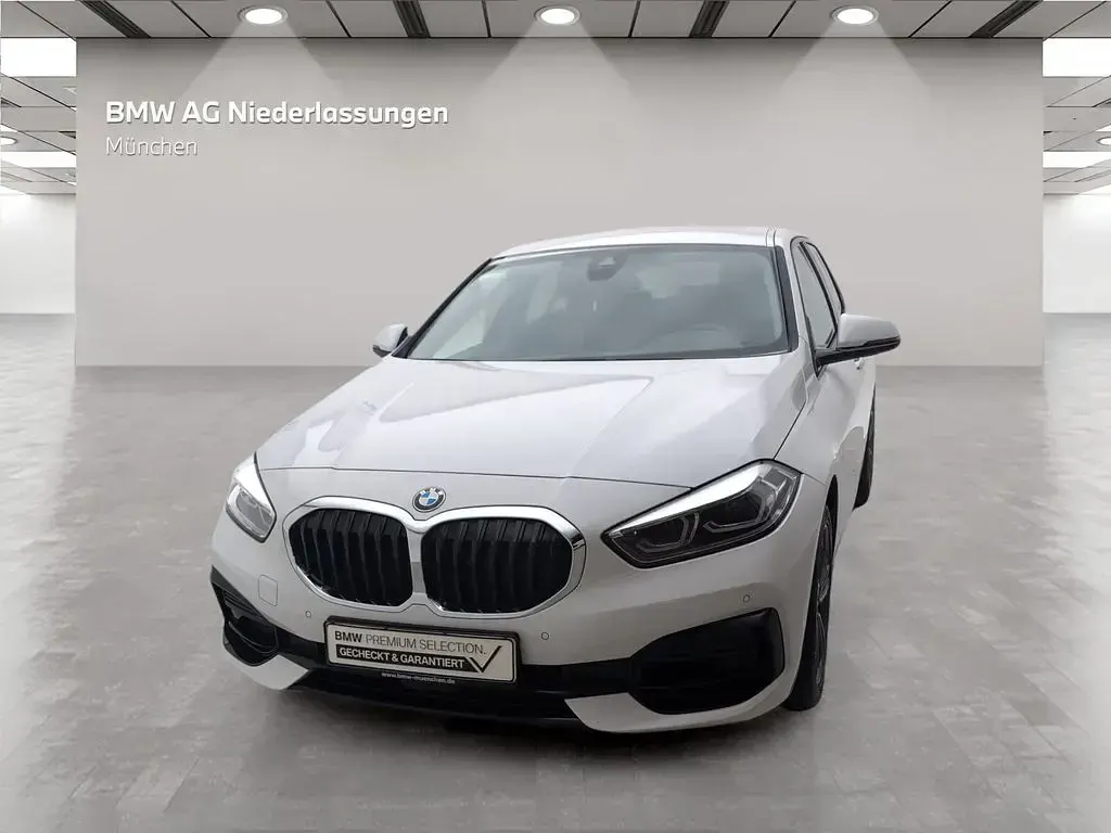 Gebraucht BMW 120 Performance 178 PS (130 kW) 2024 Weiß Kleinwagen