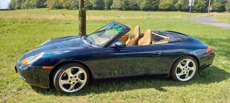 Blau Gebraucht 1999 Porsche 911 Carrera Cabriolet Cabrio | 19.996 € (Superpreis) - Bild 1/4