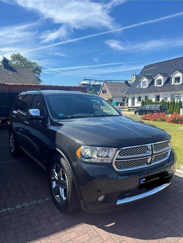 Grau Gebraucht 2011 Dodge Durango SUV | 18.900 € - Bild 1/4