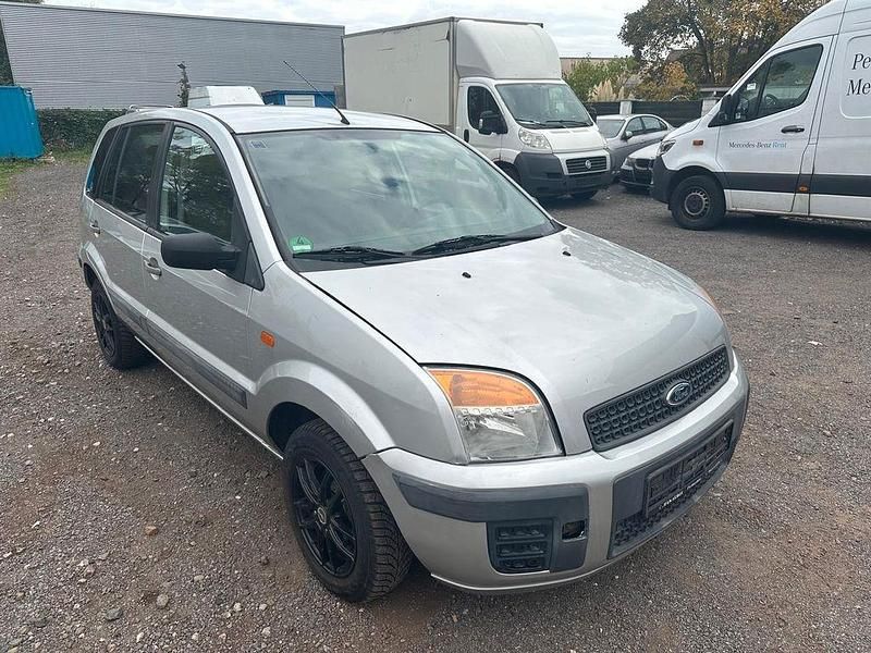 Silber Gebraucht 2006 Ford Fusion Fun X Limousine | 1.999 € (Guter Preis) - Bild 1/4