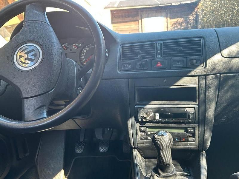 Gebraucht VW Golf III Basis 101 PS (74 kW) 1999 Silber Limousine