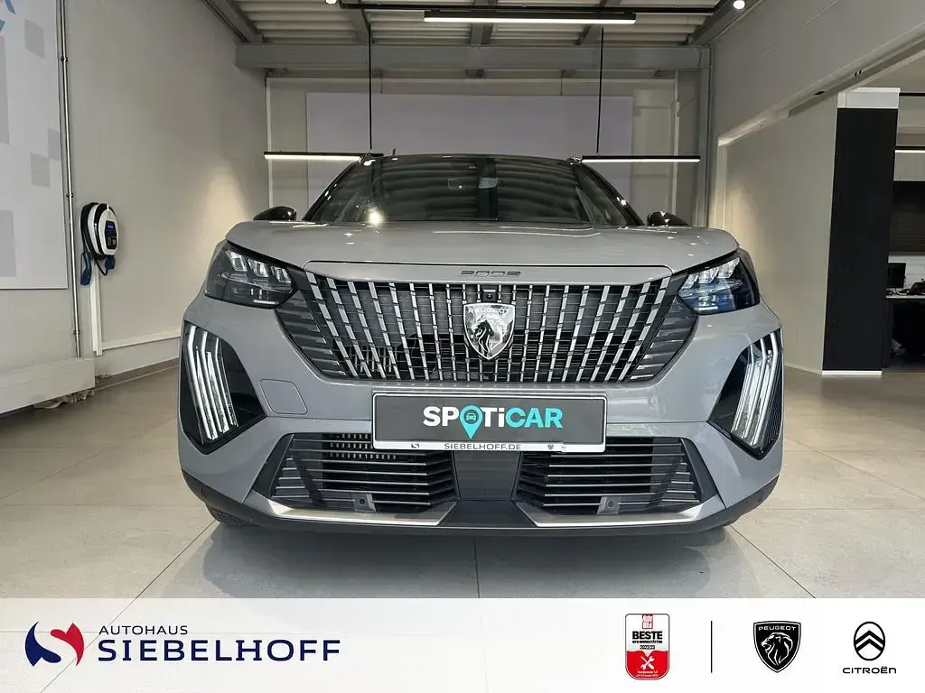 Gebraucht Peugeot 2008 GT 131 PS (96 kW) 2024 Grau SUV