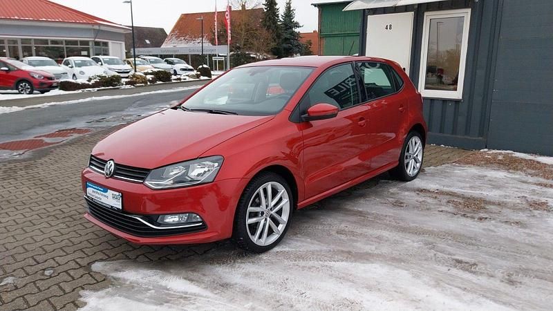 Gebraucht VW Polo Highline 90 PS (66 kW) 2014 Rot Kleinwagen