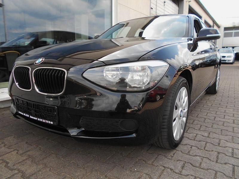 Schwarz Gebraucht 2014 BMW 114 Kleinwagen | 6.999 € (Fairer Preis) - Bild 1/4