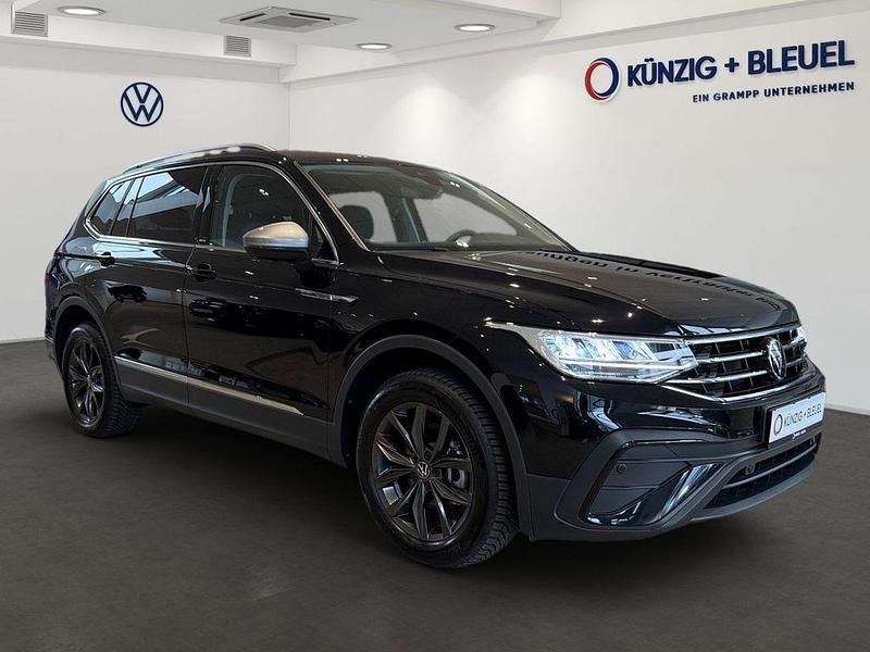 Gebraucht VW Tiguan Allspace Move 150 PS (110 kW) 2025 Schwarz SUV