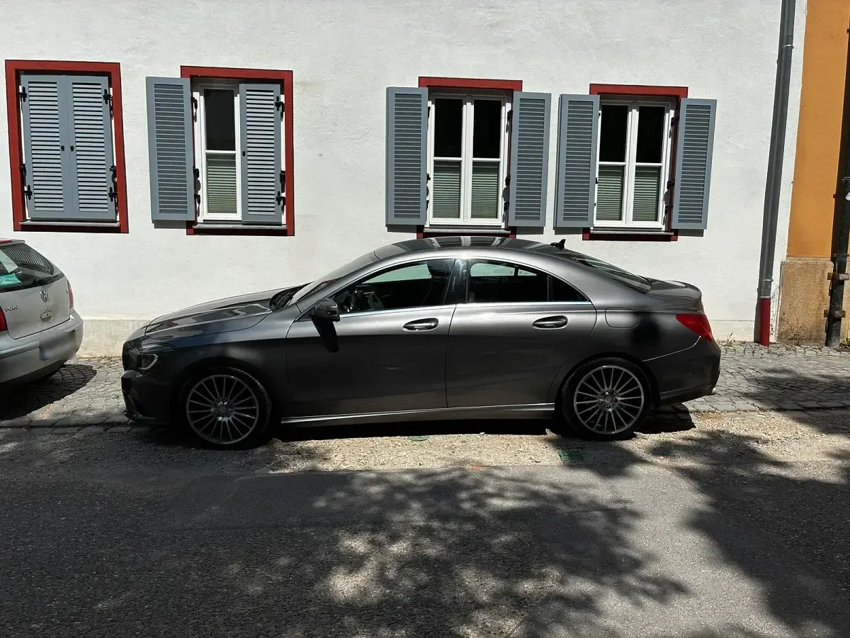 Gebraucht Mercedes CLA200 156 PS (114 kW) 2013 Grau Coupé