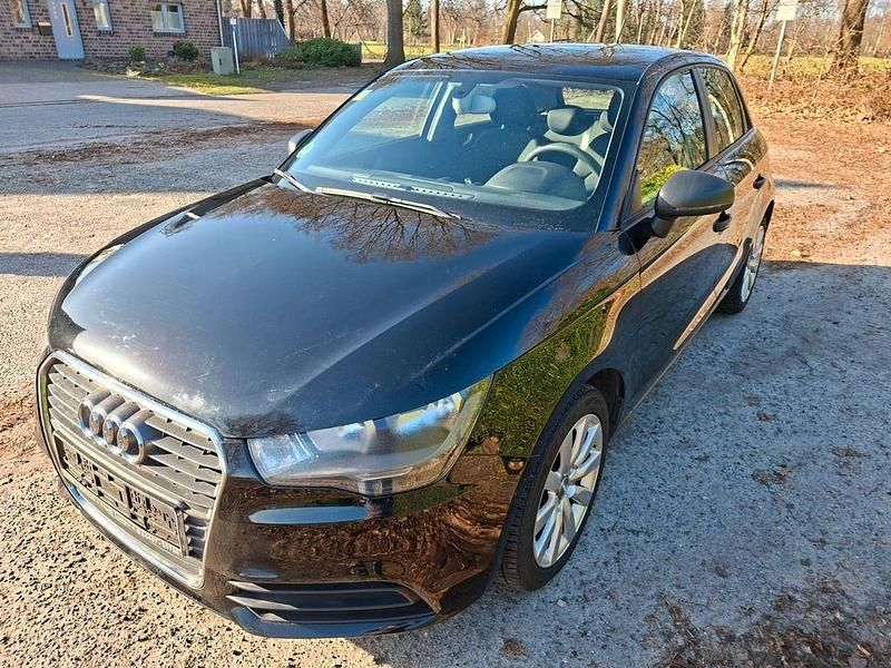 Gebraucht Audi A1 Sportback Attraction 86 PS (63 kW) 2012 Schwarz Kleinwagen