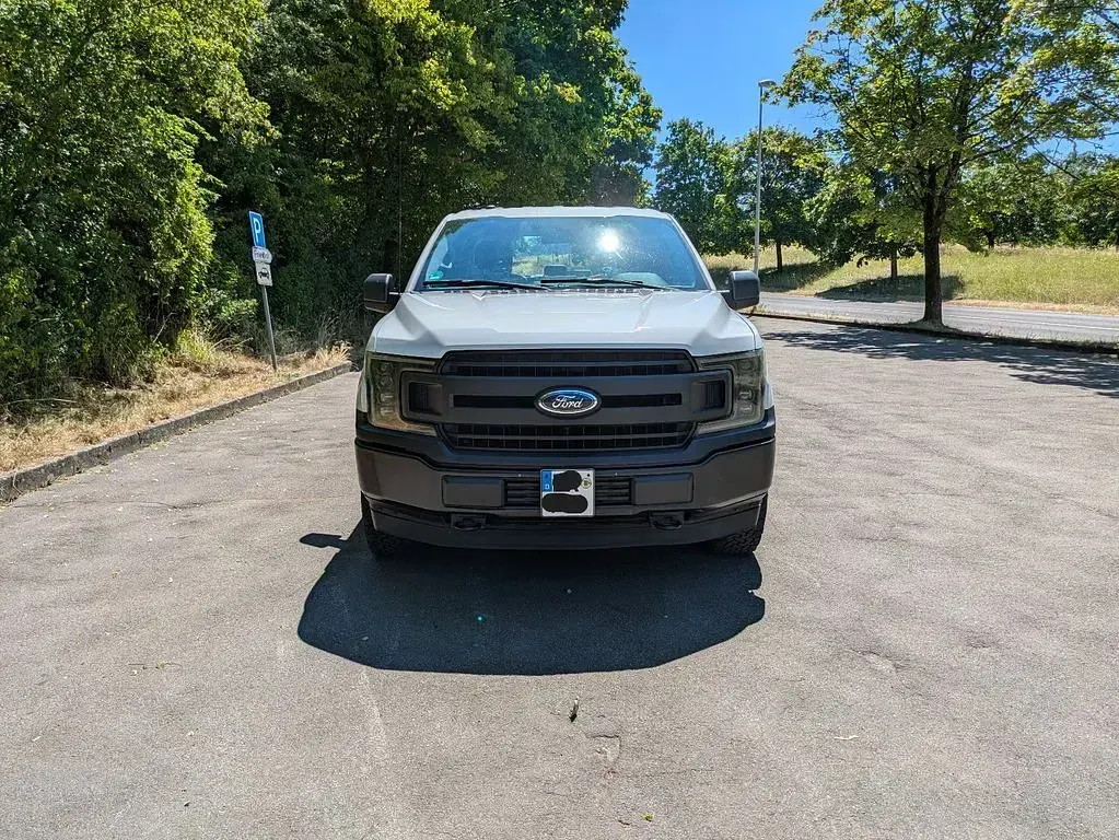 Gebraucht Ford F-150 XL 401 PS (294 kW) 2018 Weiß Pickup
