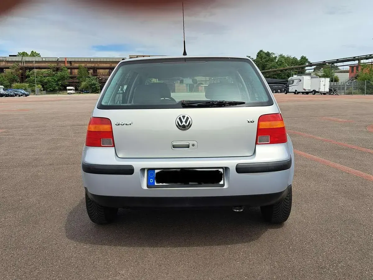 Gebraucht VW Golf III 101 PS (74 kW) 1999 Silber Limousine