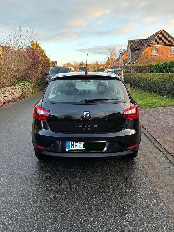 Gebraucht Seat Ibiza Style 75 PS (55 kW) 2015 Schwarz Limousine