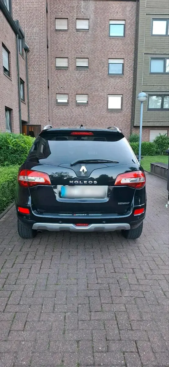 Używany Renault Koleos 150 KM (110 kW) 2011 Czarny SUV