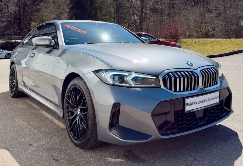Gebraucht BMW 320 M Sport 190 PS (139 kW) 2023 Skyscraper grau metallic Limousine