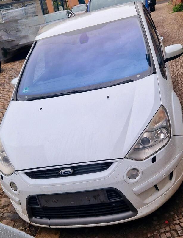 Weiß Gebraucht 2008 Ford S-MAX Titanium Van / Kleinbus | 1.700 € (Superpreis) - Bild 1/4