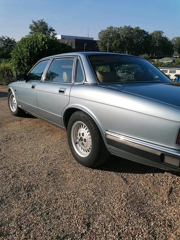 Gebraucht Jaguar XJ40 Sovereign 222 PS (163 kW) 1990 Andere farben Limousine