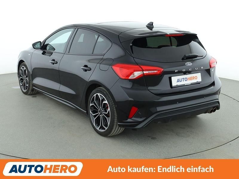 Gebraucht Ford Focus ST-Line X 155 PS (114 kW) 2021 Schwarz Limousine