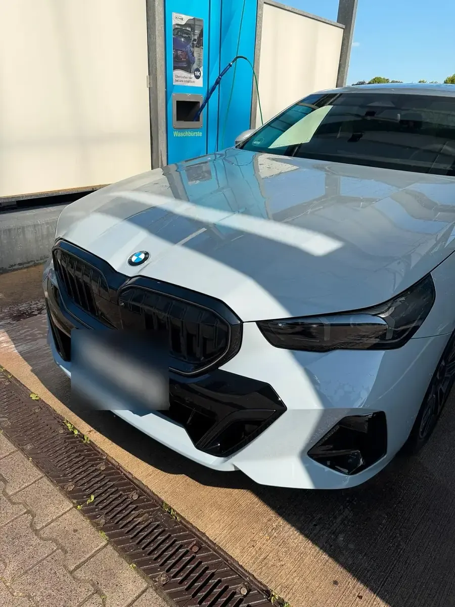 Gebraucht BMW 520 Sport Line 208 PS (152 kW) 2026 Grau Limousine