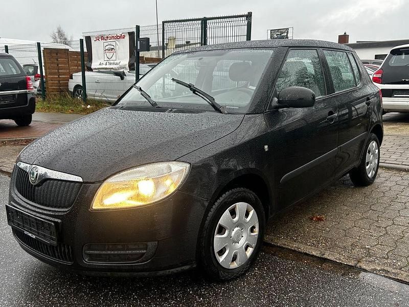 Schwarz Gebraucht 2010 Skoda Fabia Classic Limousine | 990 € (Guter Preis) - Bild 1/4