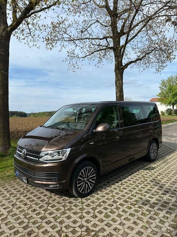 Braun Gebraucht 2016 VW T6 Van | 26.450 € (Guter Preis) - Bild 1/4