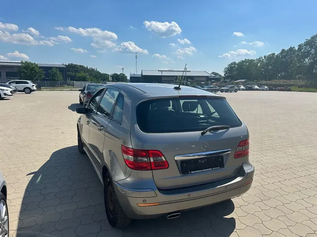 Gebraucht Mercedes B170 116 PS (85 kW) 2006 Grau Van / Kleinbus