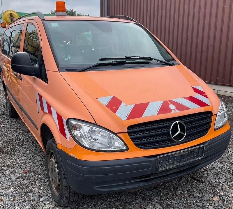 Orange Gebraucht 2009 Mercedes Vito Van / Kleinbus | 6.900 € (Superpreis) - Bild 1/4
