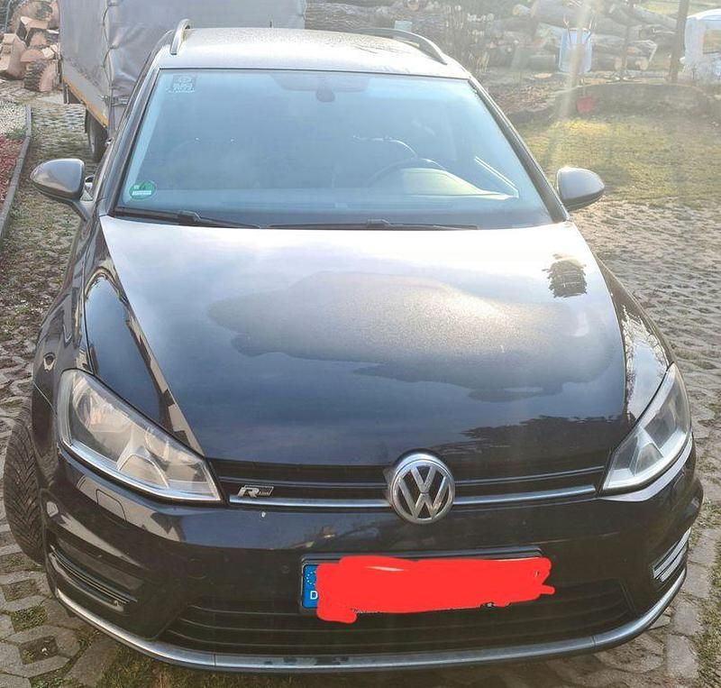 Gebraucht VW Golf VII Highline 125 PS (91 kW) 2015 Schwarz Kombi