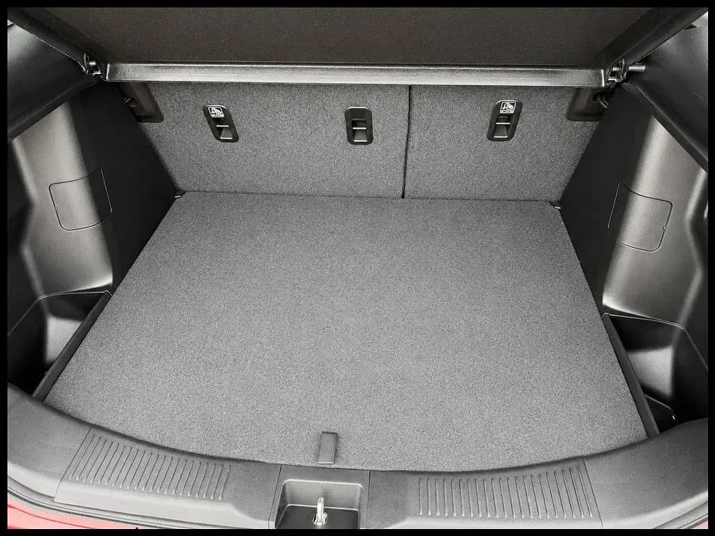 Gebraucht Suzuki SX4 S-Cross Comfort+ 129 PS (94 kW) 2025 Rot SUV